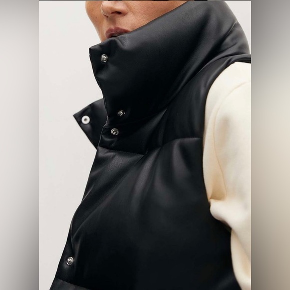 MANGO black puffer vest - Picture 2 of 2